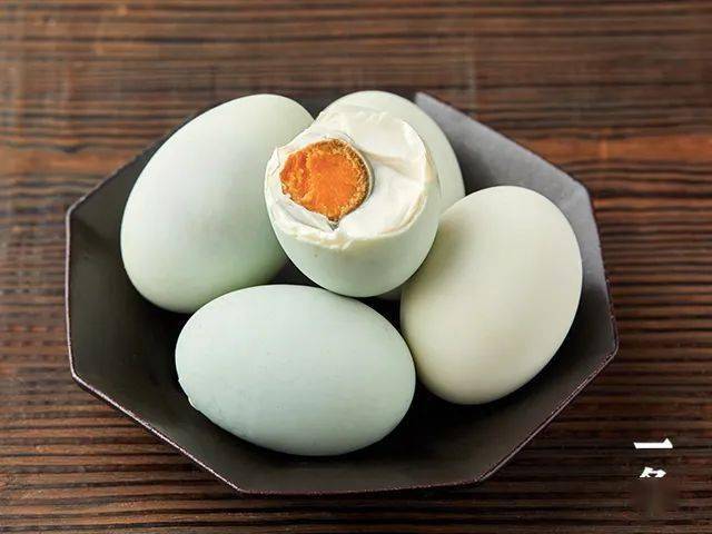 海鸭蛋是怎么样的 9867137c261b4612a5982d686e80b357.jpeg
