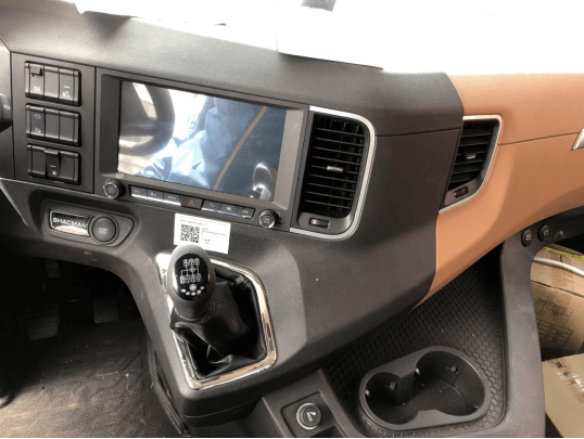 陕汽德龙x6000菁英版值43万吗560马力潍柴发动机气囊座椅双腰托还有啥