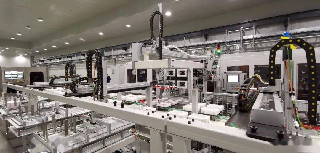 目前其最新研发的环保新材料的可降解餐盒已经投入生产