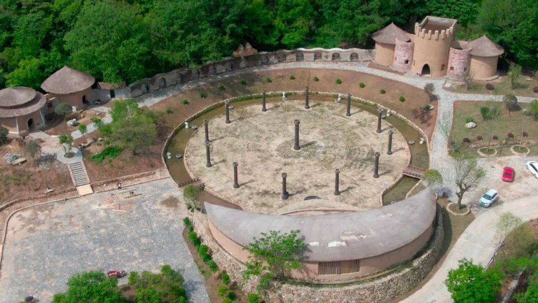 神农部落岩画再现中华农耕文明盛景