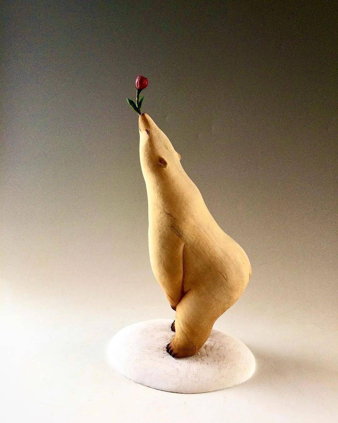 成精了他把所有动物雕刻得一丝不挂却一点不色情网友被感动了