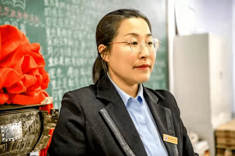 理想照耀青春"eye心绿动全承公益活动进校园—承德县一中_广播