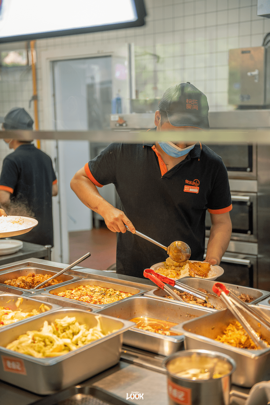 look | 上海大学,上海哪所大学?_食堂