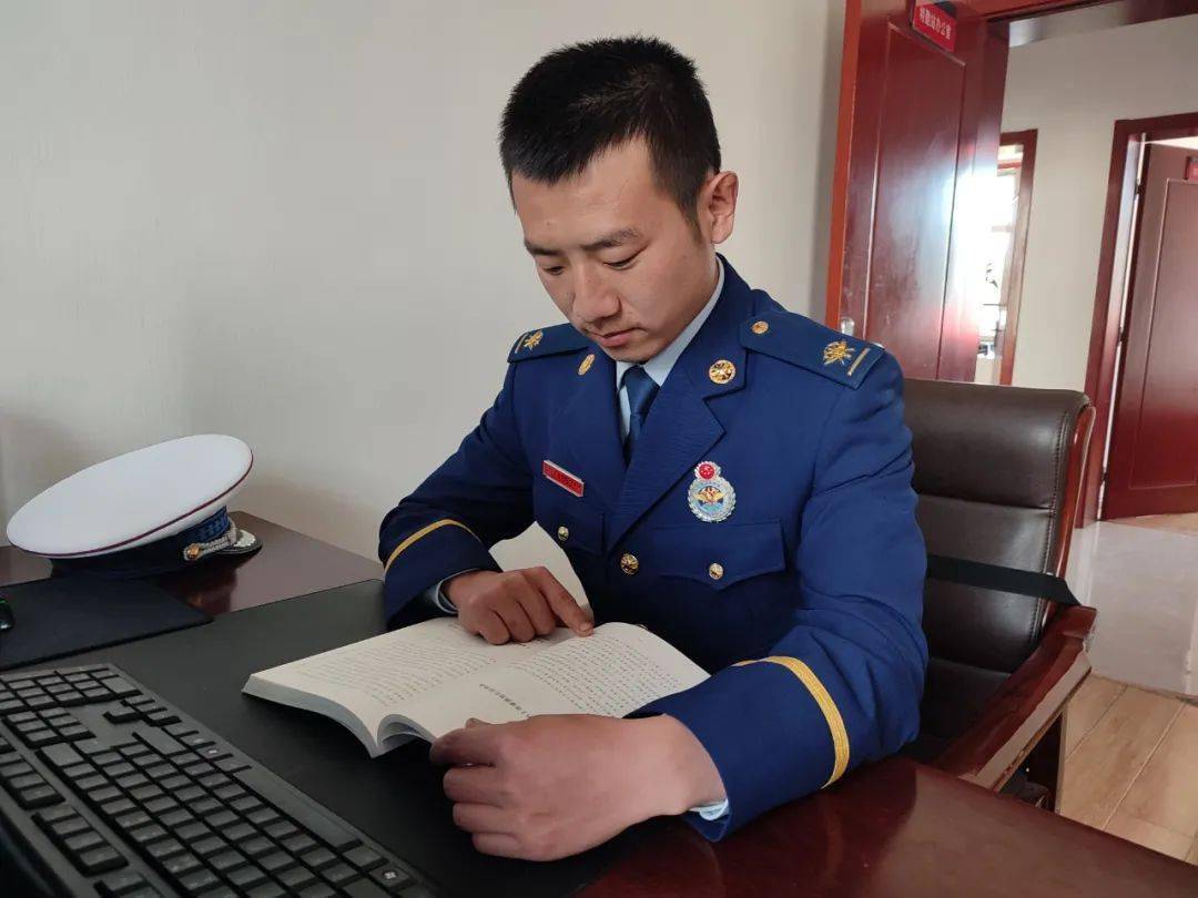 图说历史人物第十期追光者青年革命英雄陈延年