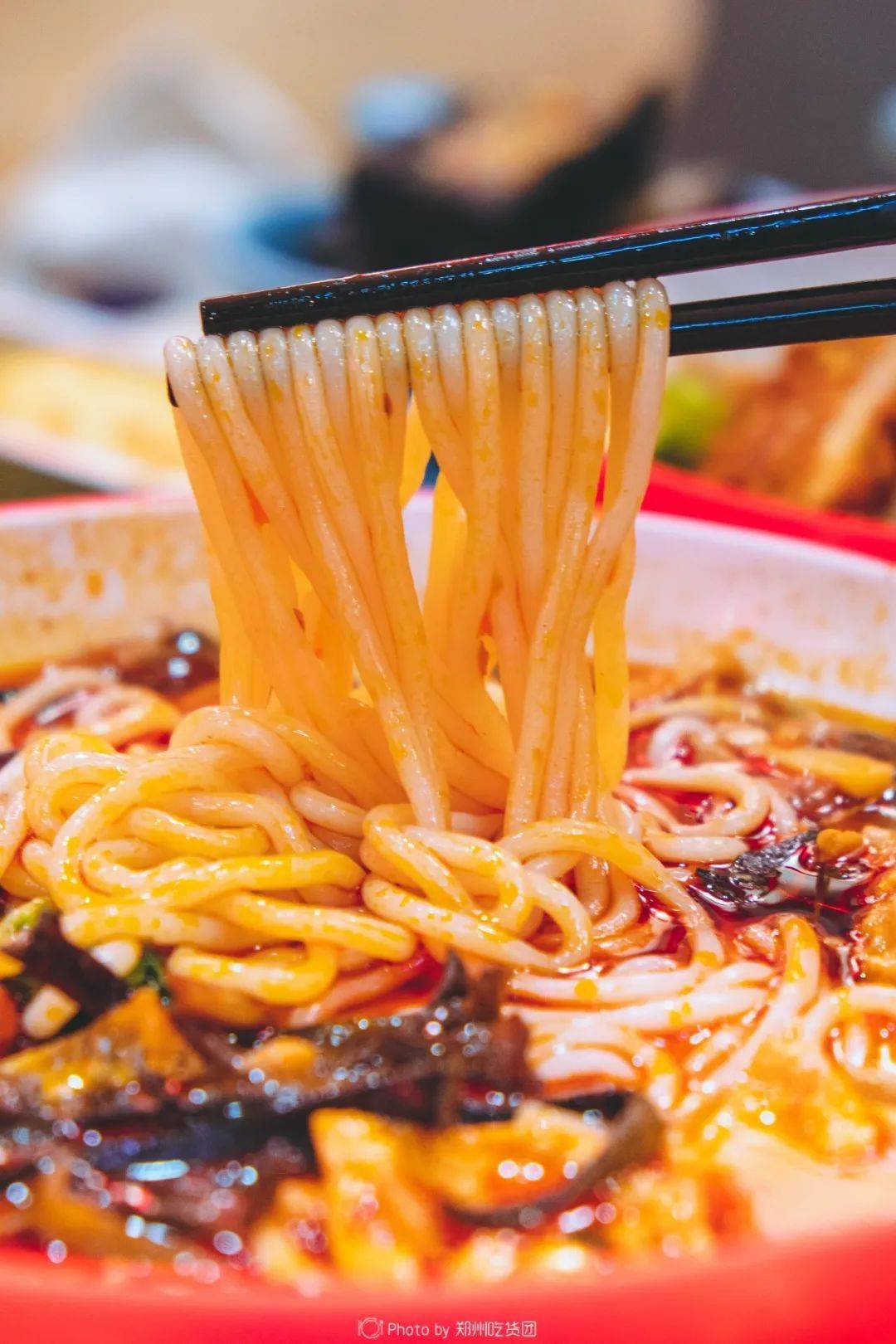 救命!郑州最臭的店!专卖『臭晕3巨头』_螺蛳