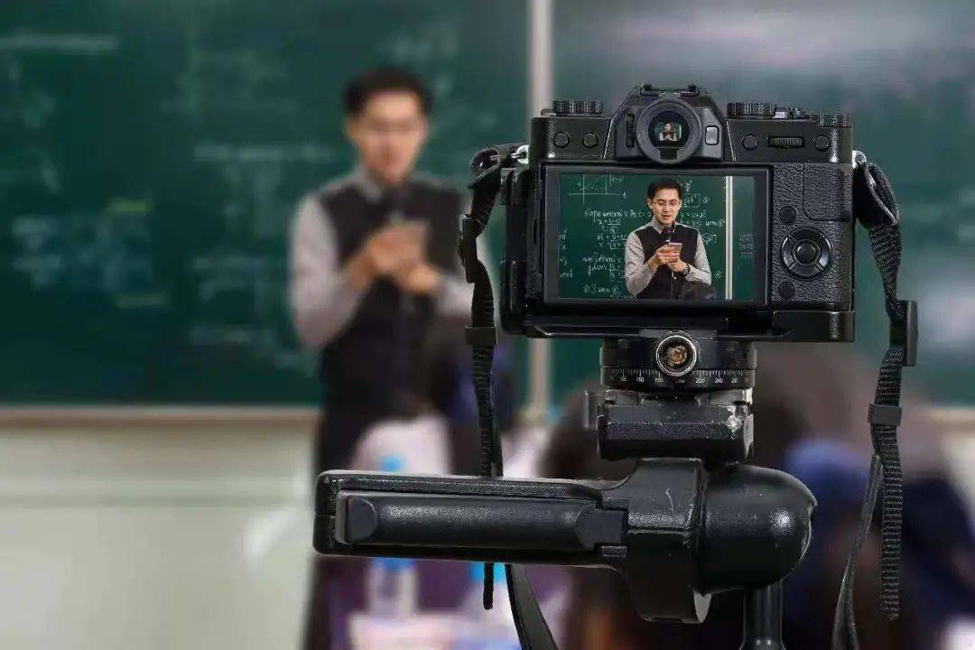 点击图片看原样大小图片