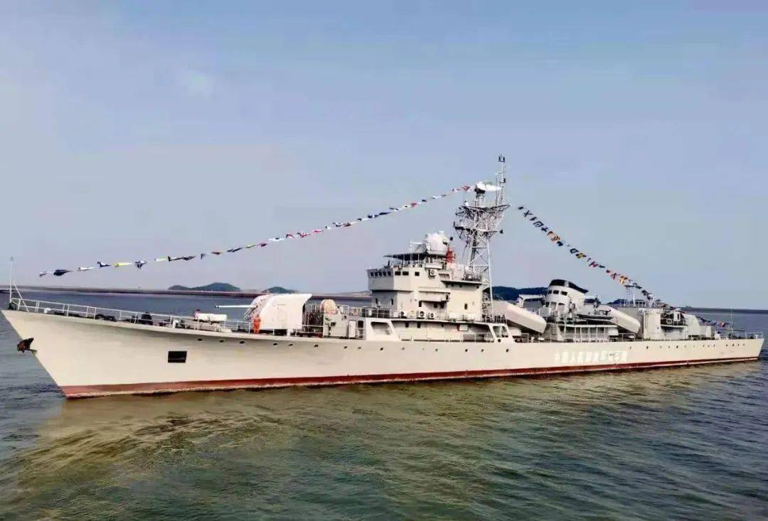 欢迎回家今日退役丹东舰荣归故里36年老兵再见