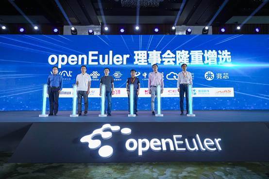 社区|电信、联通等四家企业成为openEuler理事会成员，百度正式加入社区