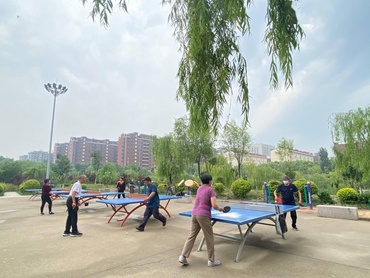 雷雨后,白沙河体育公园美不胜