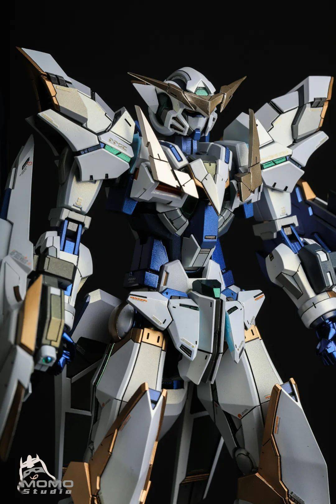 育胶惊异能天使白金配色涂装