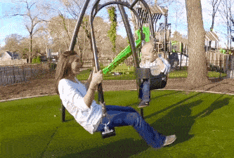 景观秋千唤起童年记忆