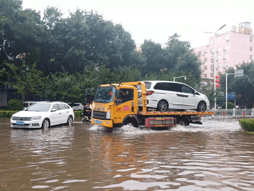 一场暴雨后,濮阳多路段积水,还有