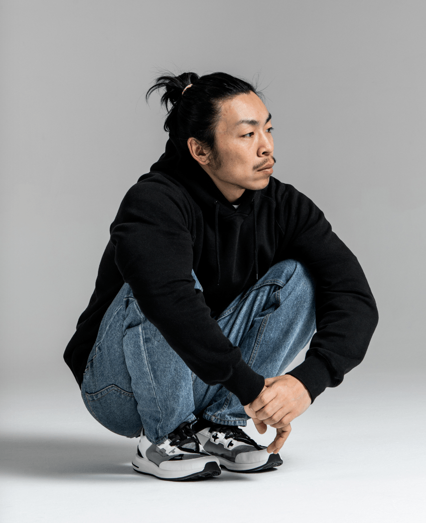 你没看错equalizer做了一双足球鞋