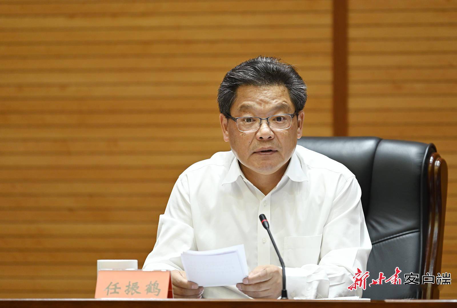 尹弘在甘肃省2021年河湖长制工作会议上强调:把牢功能定位,加强管理