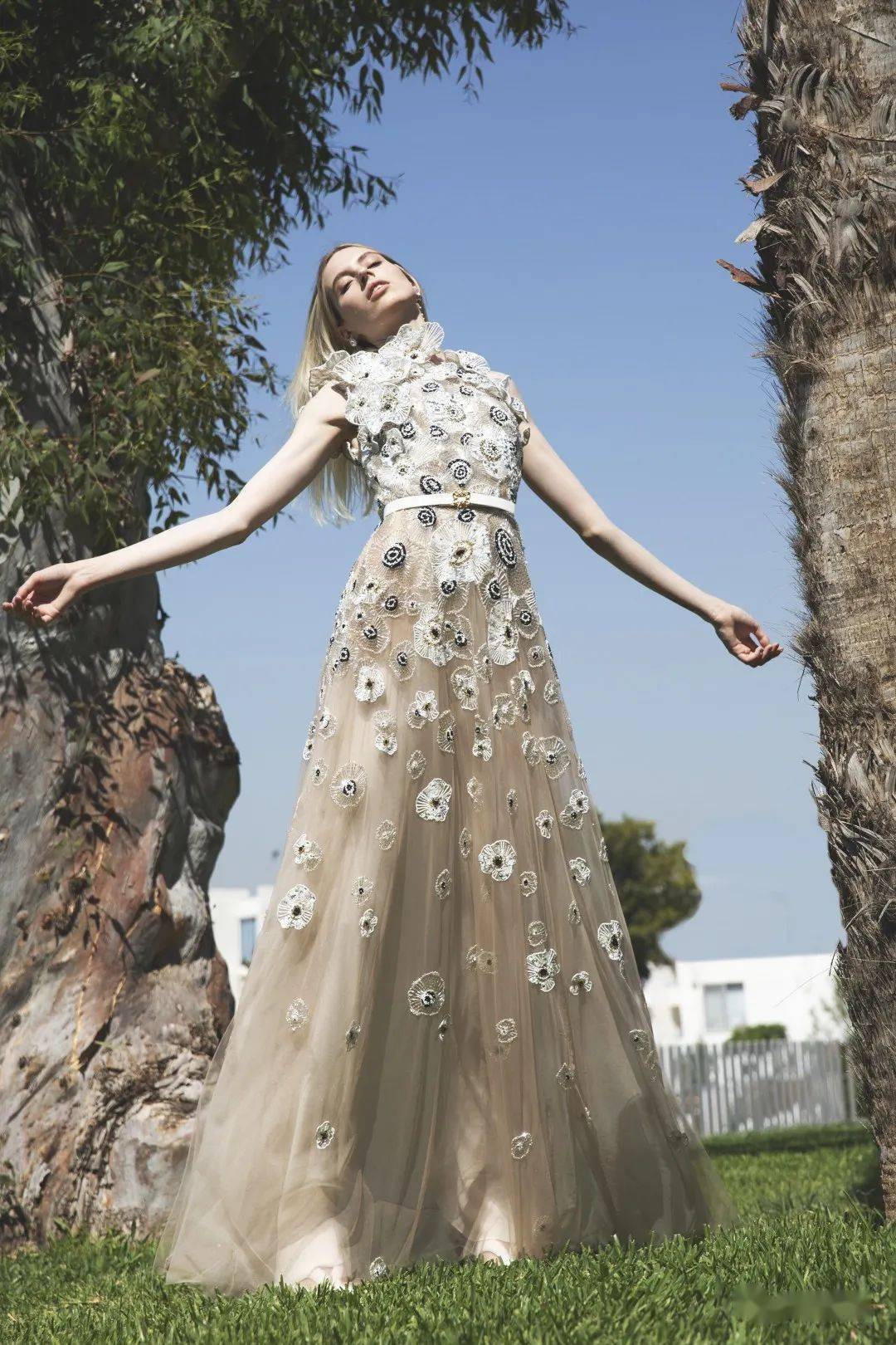 eliesaab2022早春度假系列