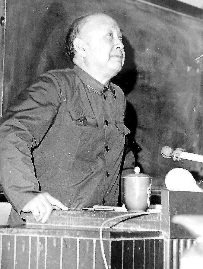 感人瞬间丨钱学森五年归国路十年两弹成