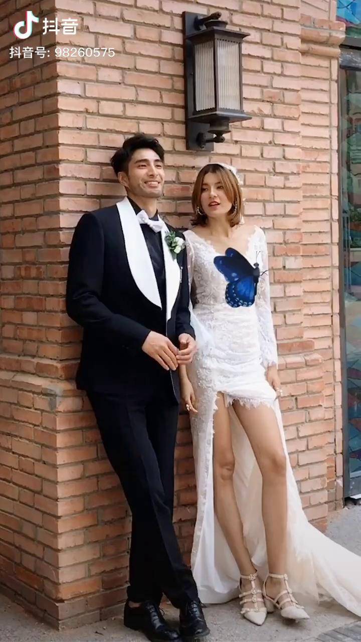 总有人问莎莎kawsarayy的身高体重来让她自己告诉大家吧