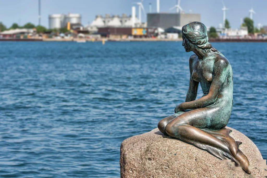 丹麦标志性建筑美人鱼图片