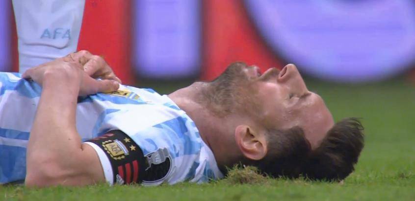 梅西累趴未能再进任意球 阿根廷首发大调整 1:0乌拉圭夺首胜