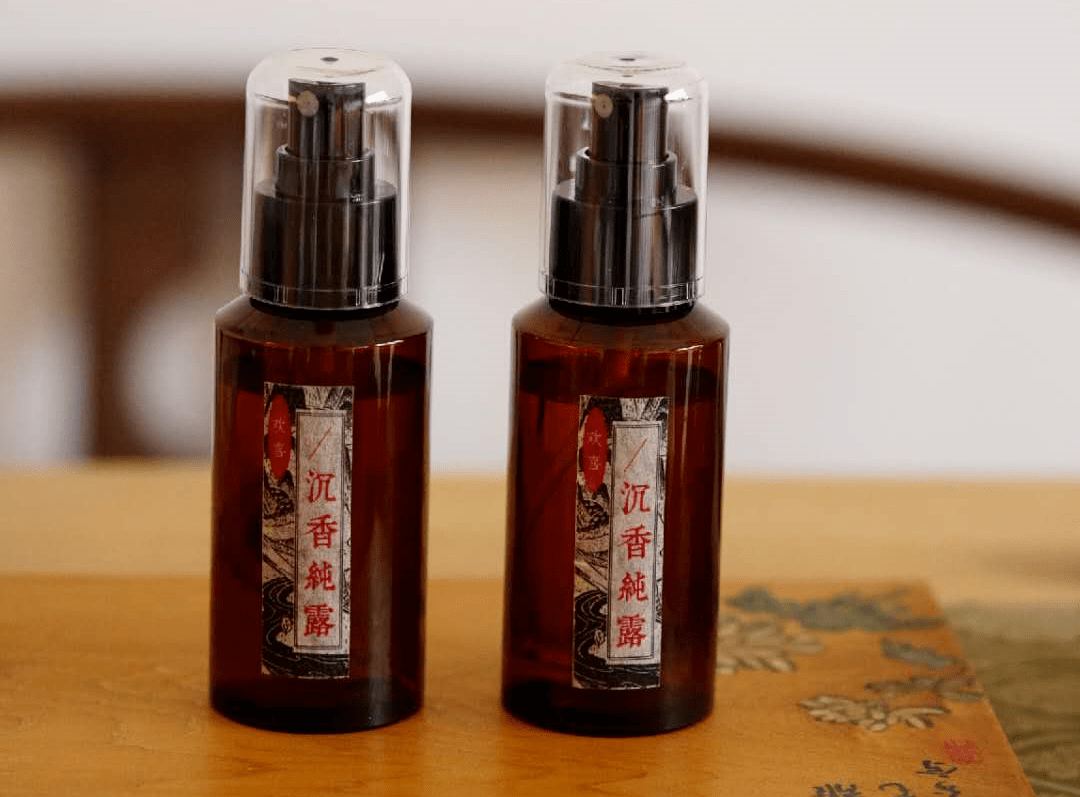 夏至:炉香初爇茗初烹,一榻萧然暑气清_避暑