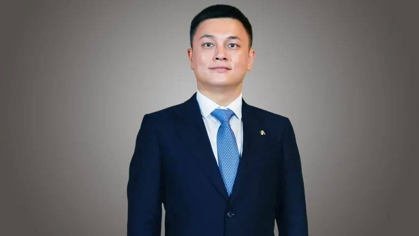 原蓝光华南区总裁郑重加盟金辉地产任珠三角区总裁