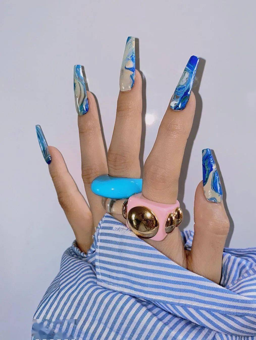 blackpink的美甲 可大有来头!_指甲