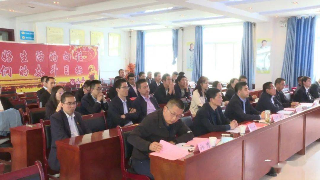 岷县县委组织部开展学党史,感党恩,跟党走红色诗歌朗诵活动
