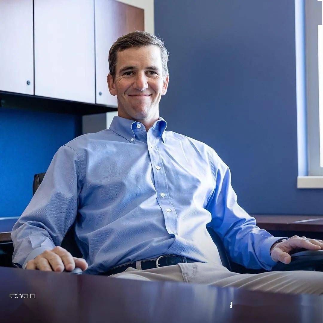 巨人将退役小曼宁10号球衣伊莱将以新身份重回巨人