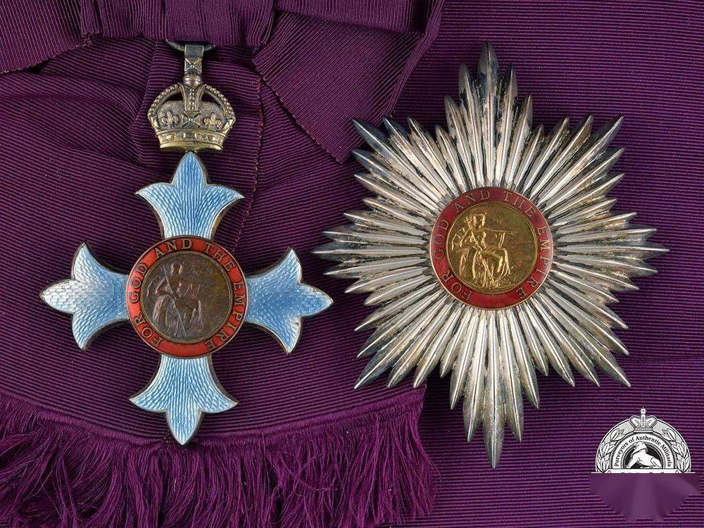 正因如此,大英帝国勋章也被称为是英国所有爵位与荣誉中最为亲民,最接