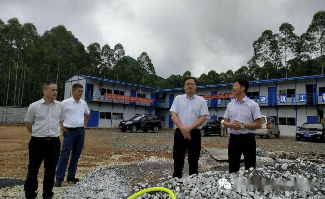 县委副书记,县长韦猛深入安东乡10万头生猪养殖项目基地调研