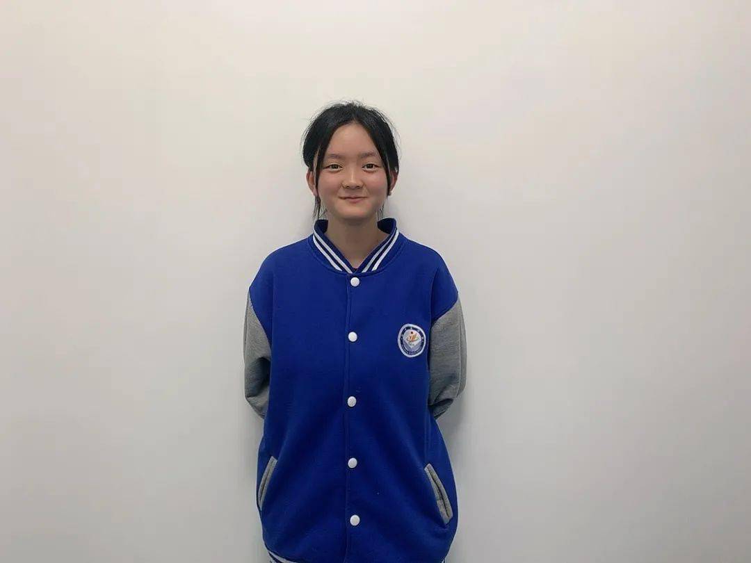 赵咪,延长县高级中学学生,活泼开朗,热爱读书,坚信"腹有诗书气自华"