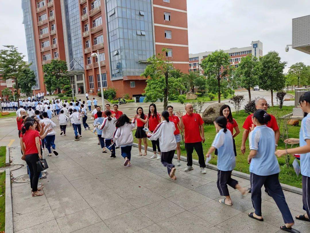 直击现场晋江中考红加油21679