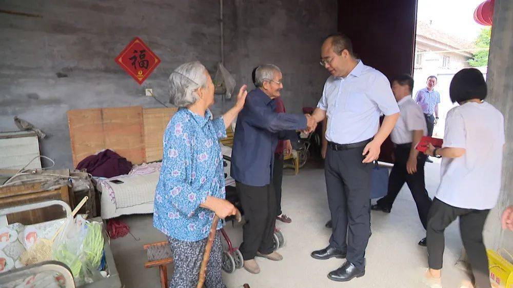 县委副书记,大王镇党委书记,大王经济开发区党工委书记张子柱来到大王