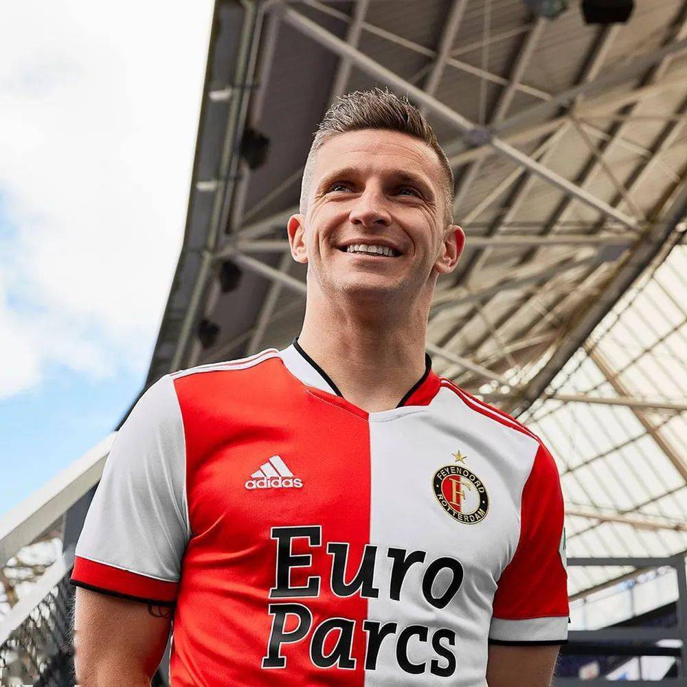 阿迪达斯发布费耶诺德2021/22赛季主场球衣