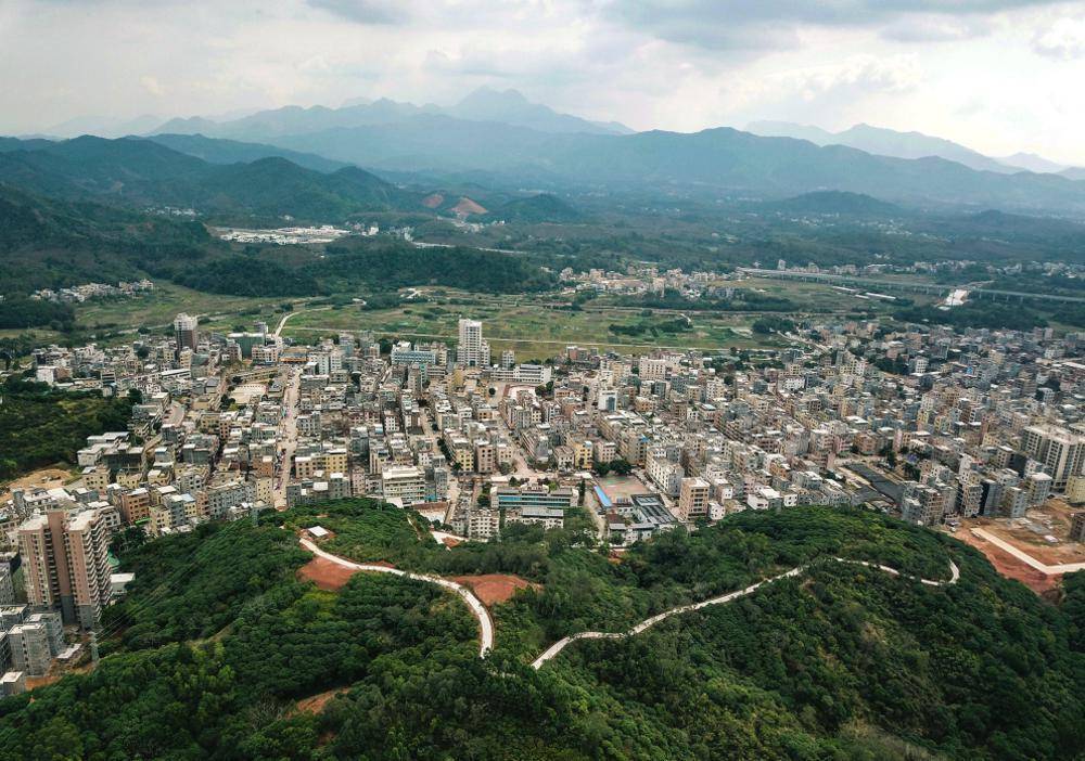 茂名电白那霍镇全力推动公园建设