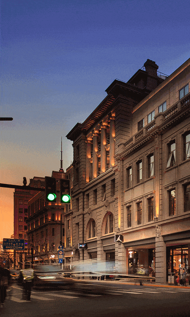 建筑群"建设控制地带,其中包括上海市优秀历史建筑美伦大楼和中央商场