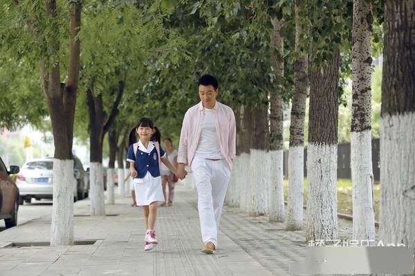 还记得《甄嬛传》里的温宜公主吗?如今已是14岁美少女