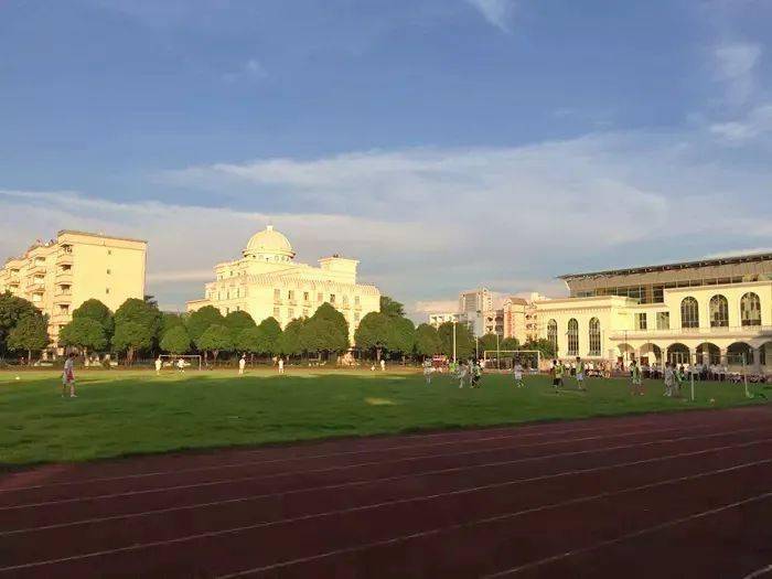 南宁外国语学校2021年招生简章