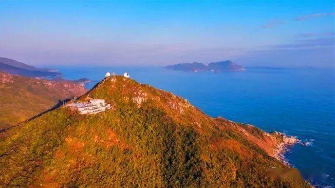中国最美八大海岸线之一专线每周东西冲穿越天文台海天栈道
