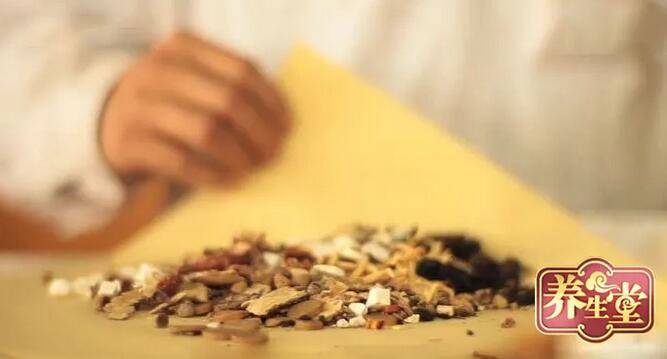 止疼药|颈椎不好可诱发多种疾病，常见的颈椎病危害有这7种！