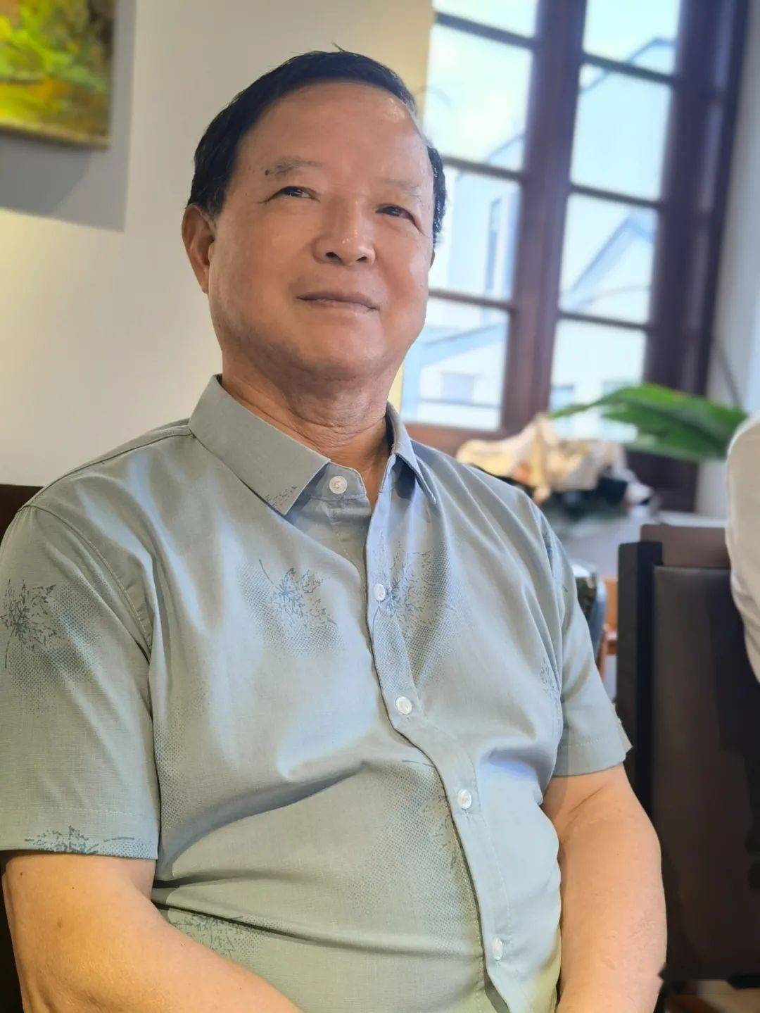 张惠民zhang hui min信仰的图腾1990年5月12日,我年届四十,被批准入党