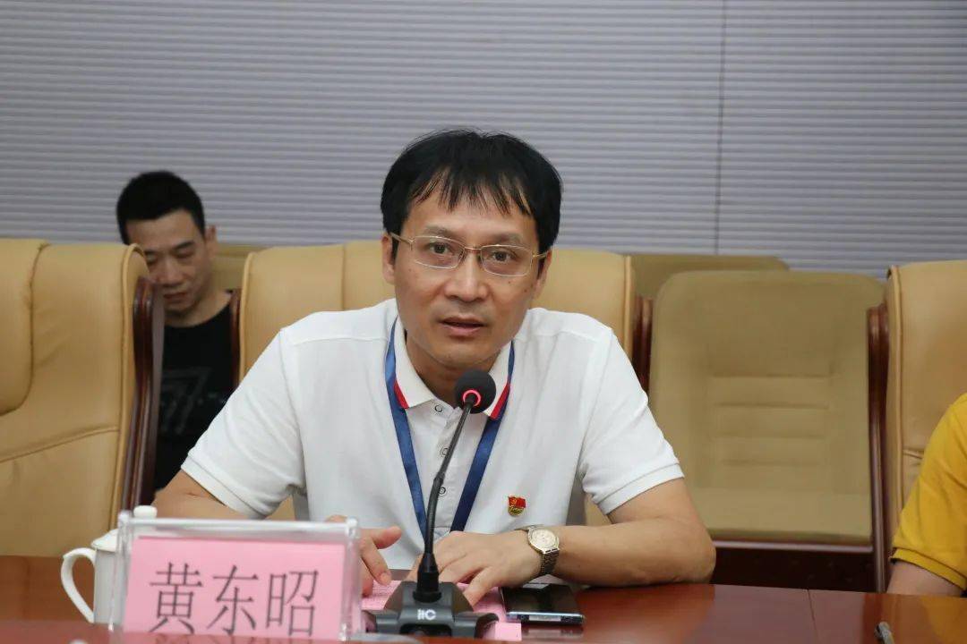 苏成安,教务处处长王翠玲,办公室主任陈旭东,临床医学院院长董学峰