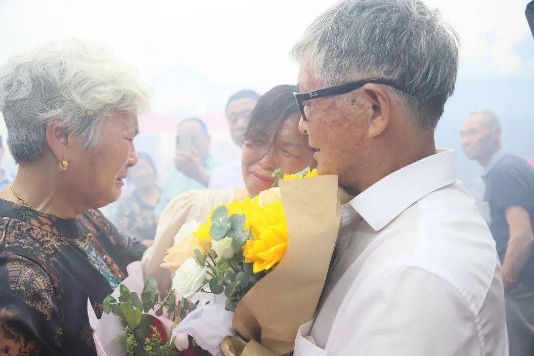 福利院领养条件 783661ea789248cc8b09139420b20fea.jpeg