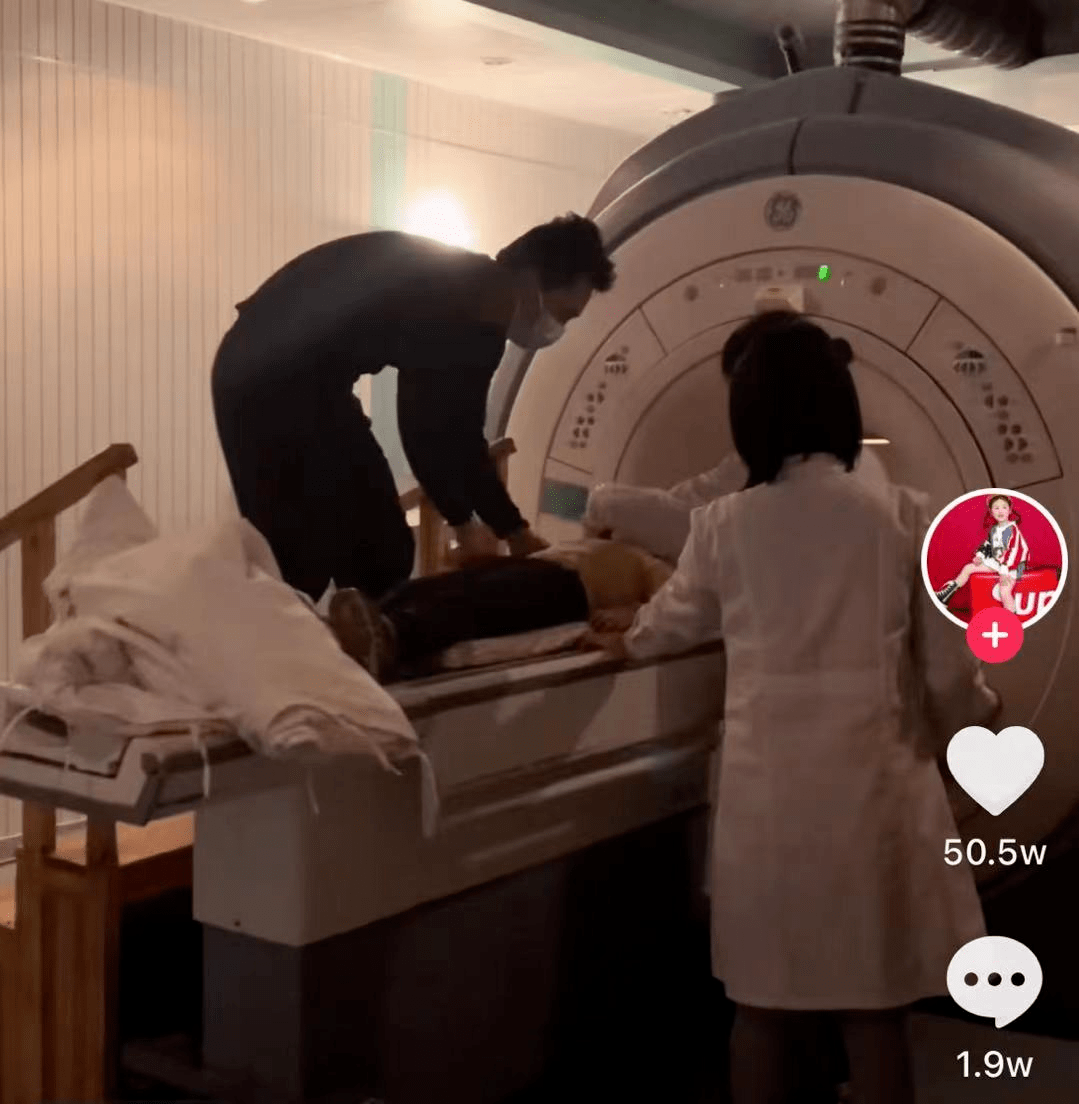 过程|6岁女童因练舞脊髓损伤，被判定终生坐轮椅，如今她跑起来了