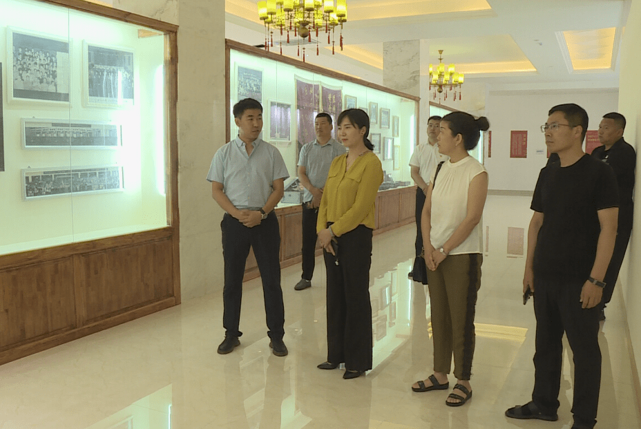 柴海波深入莫旗融媒体中心乌兰牧骑实地调研