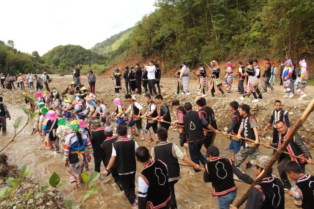 南美拉祜族乡双语服务小窗口便民服务更贴心