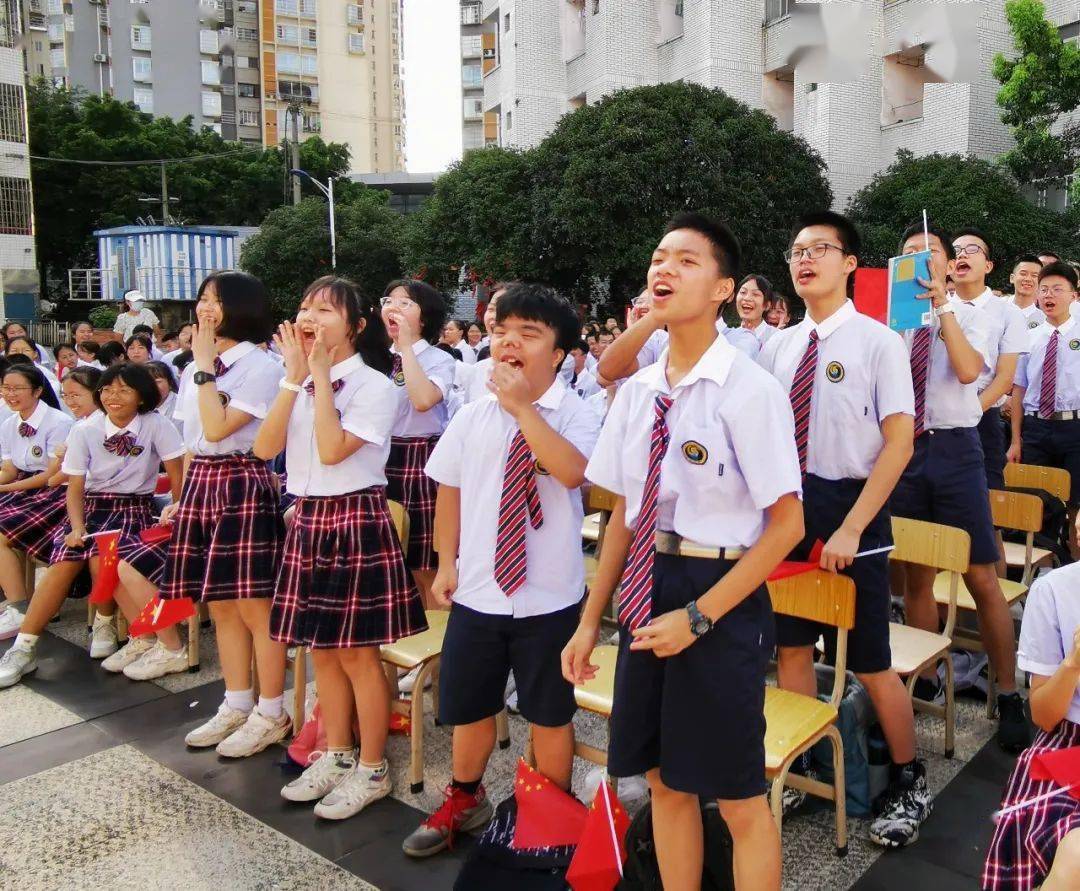 青春心向党,难忘师生情——记柳州市龙城中学2018级毕业典礼