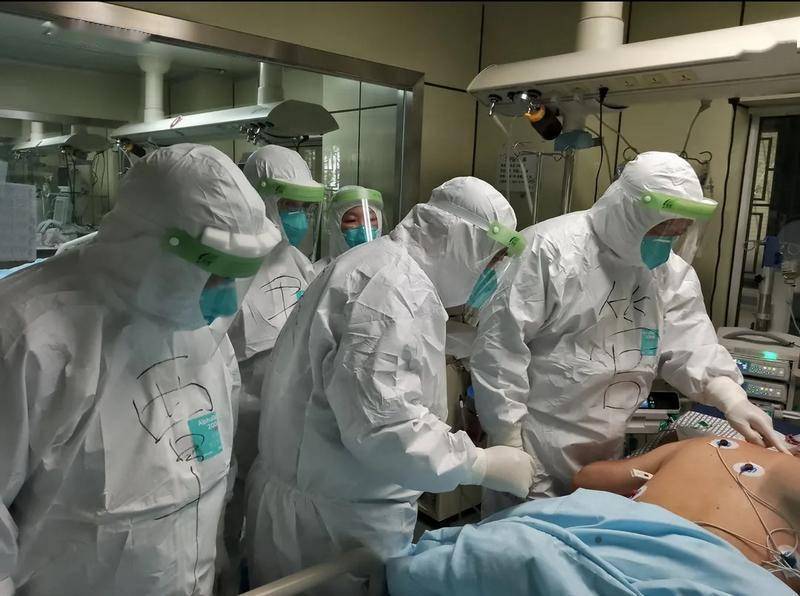 生死|生死37日：中山一院披露广州本轮新冠危重症患者抢救情况