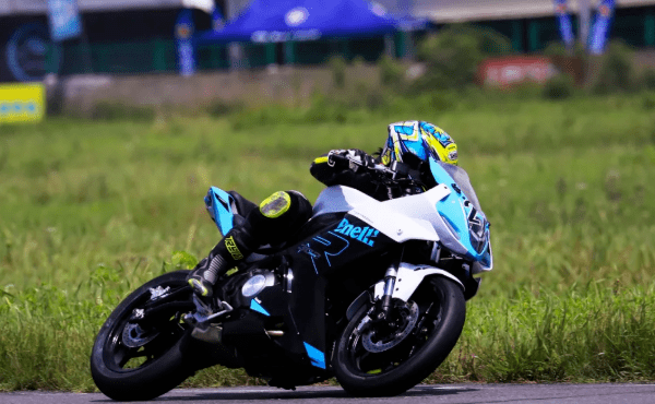 赛道见真章贝纳利tornado302包揽西安赛道嘉年华公路锦标赛小组前三名