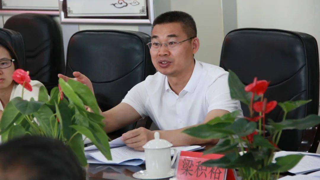 审计署法规司司长彭新林同志到吴忠市调研